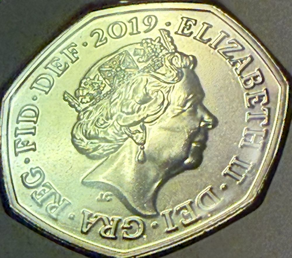 2019 Shield 50p  coin collectible - Main Image 2