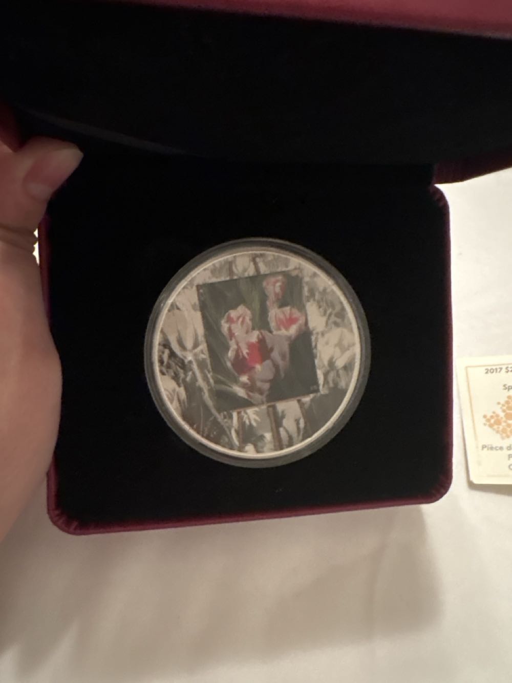 En Plein Air: Springtime Gifts  coin collectible [Barcode 623932085183] - Main Image 2