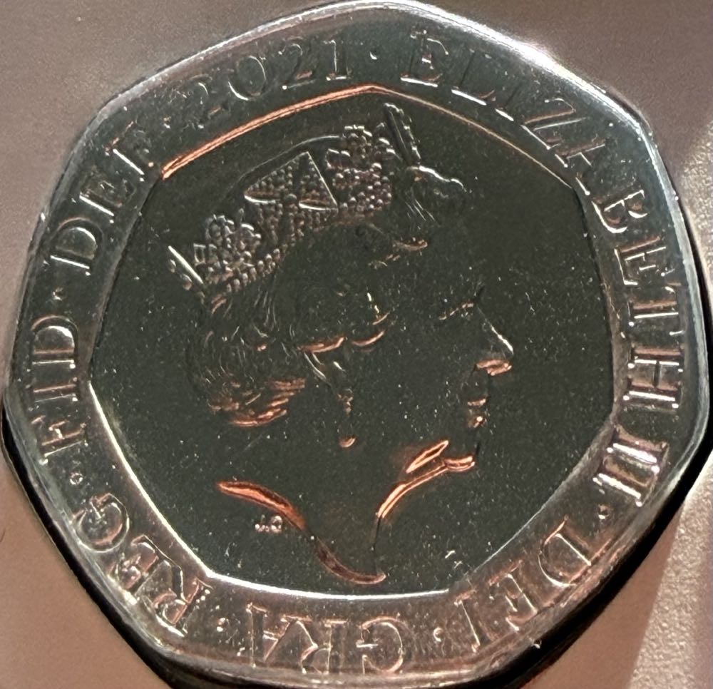 2021 Shield 20p  coin collectible - Main Image 2