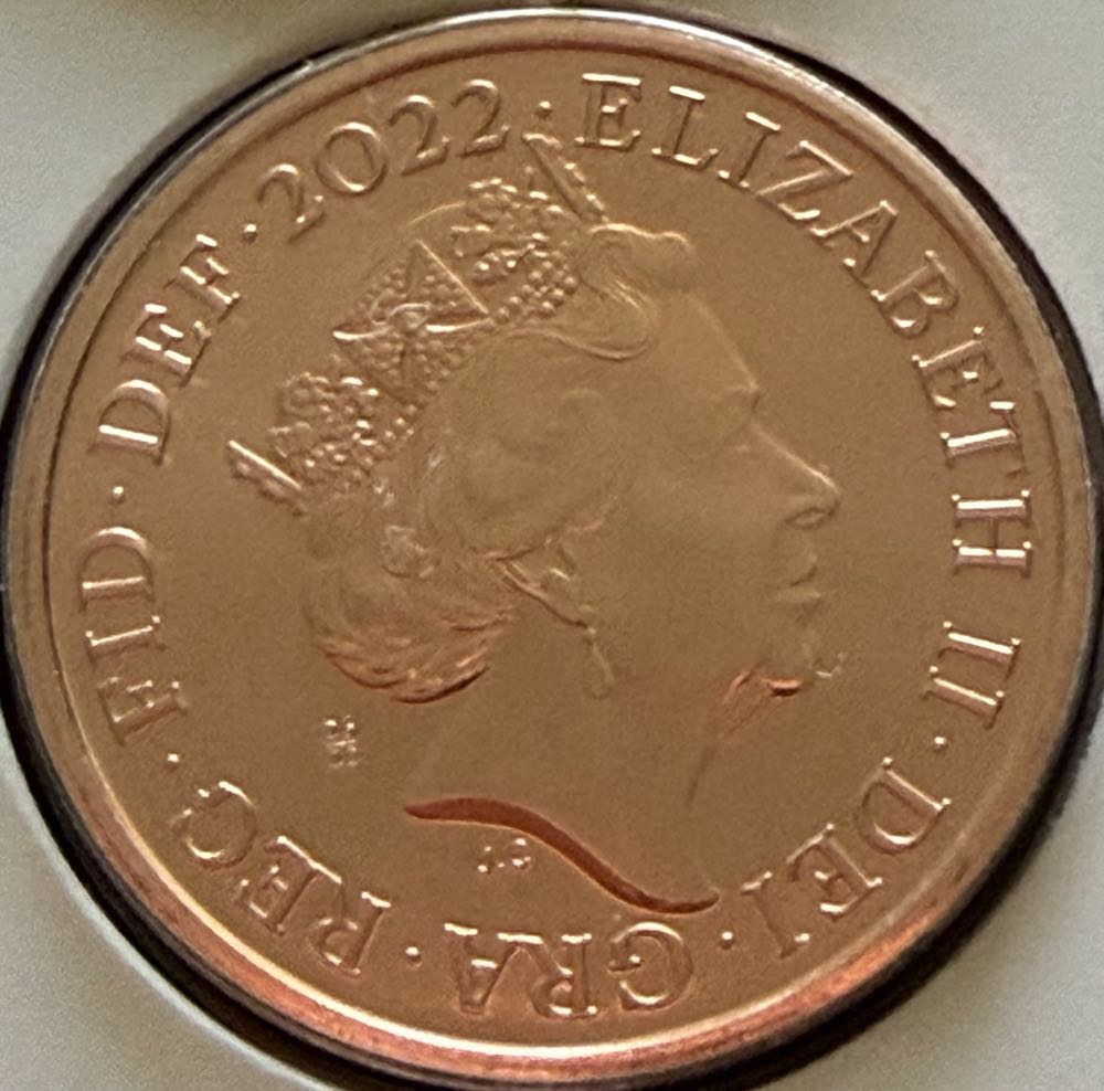 2022 Shield 1p  coin collectible - Main Image 2