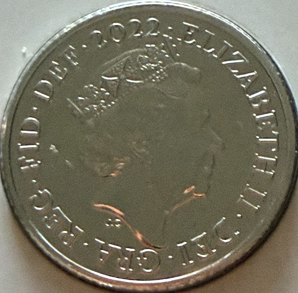 2022 Shield 10p (2)  coin collectible - Main Image 2