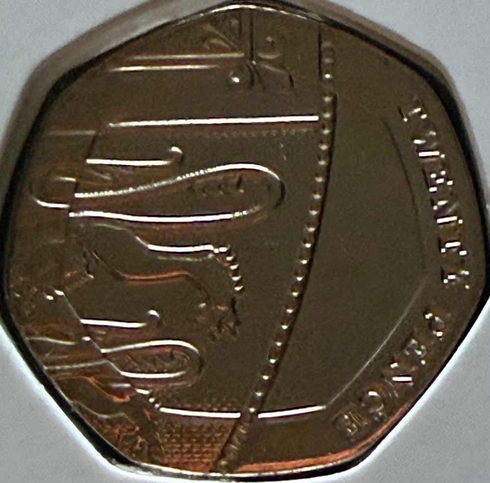 2022 Tutankhamun’s Tomb £5