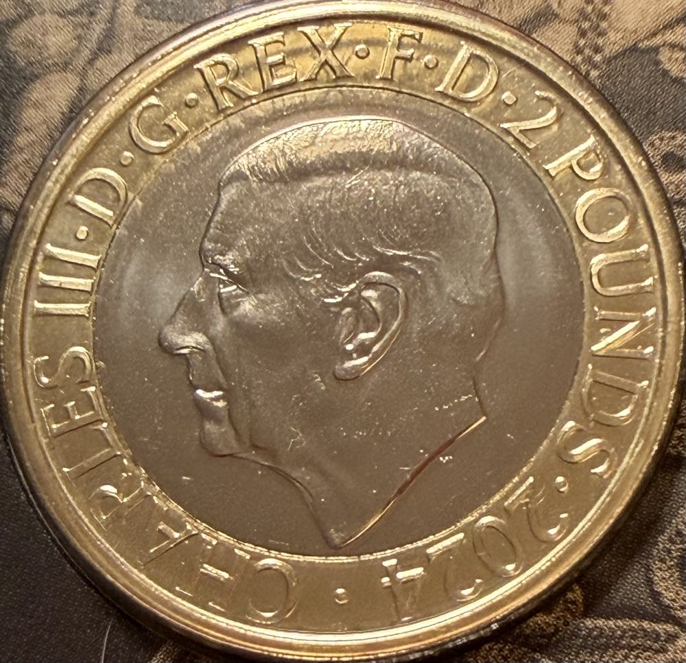 2024 Sir Winston Churchill £2  coin collectible - Main Image 2