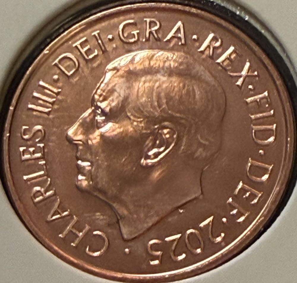 2025 Hazel Dormouse 1p  coin collectible - Main Image 2