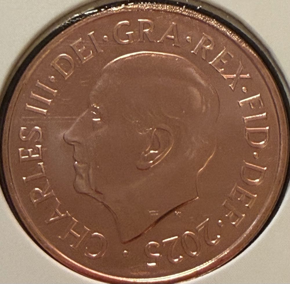 2025 Red Squirrel 2p  coin collectible - Main Image 2