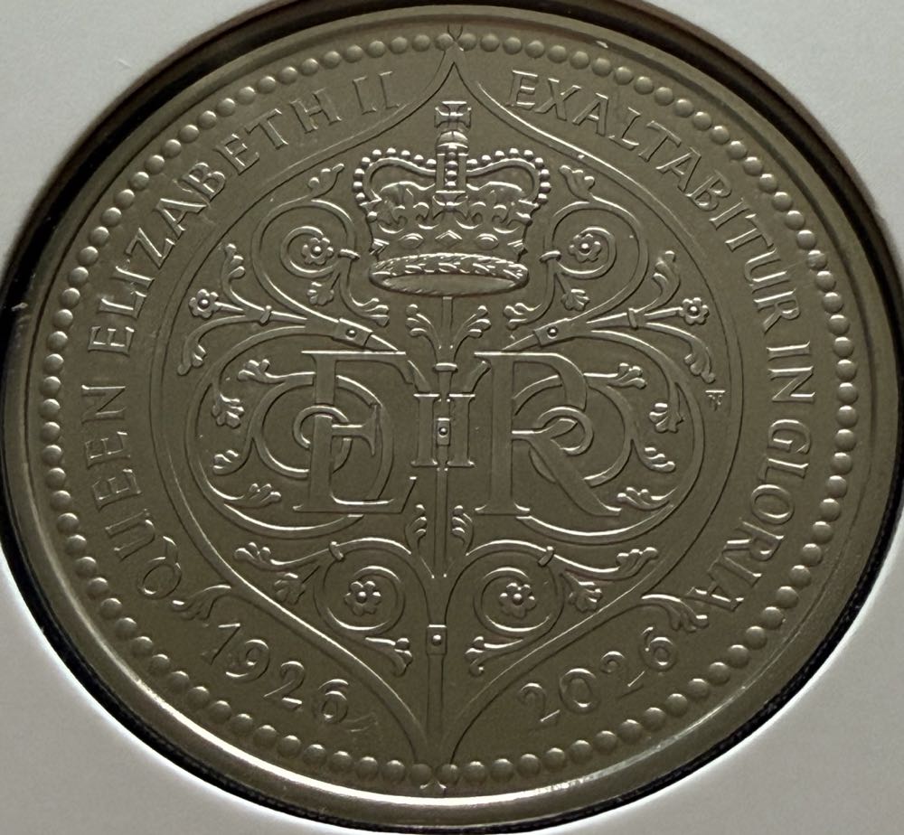 2013 Royal Shield Of Arms £1