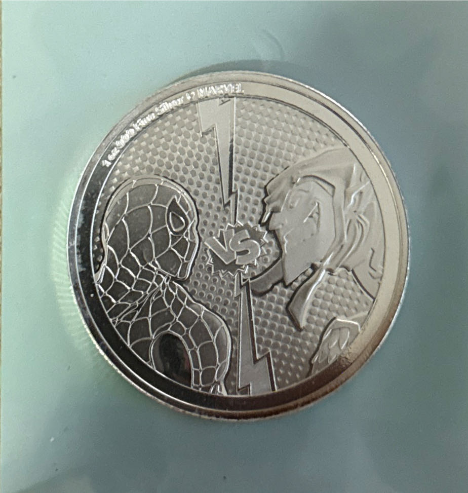 Silver Spider-man vs Green Goblin One Ounce Coin  coin collectible - Main Image 2