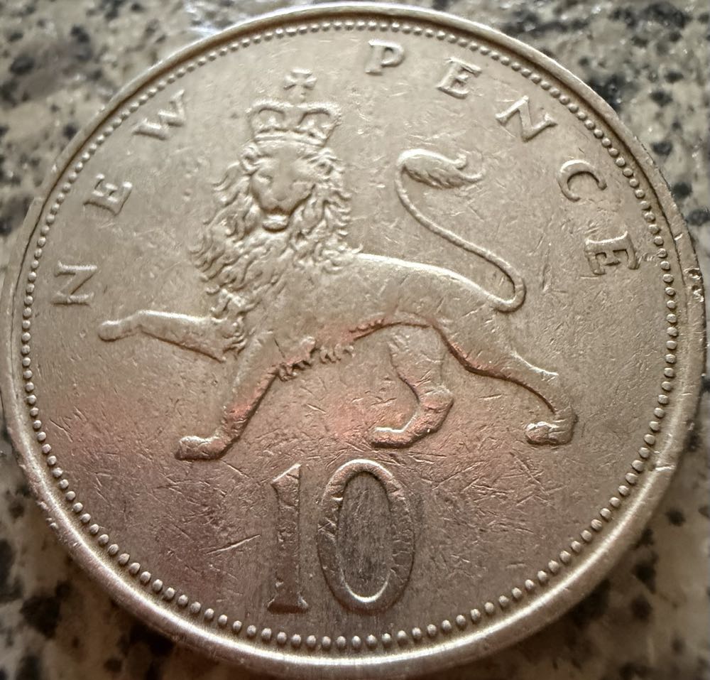 1987 Prince Of Wales Badge 2p