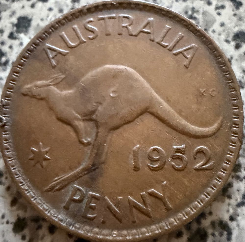 2025 Wildlife Honey Bee 10p