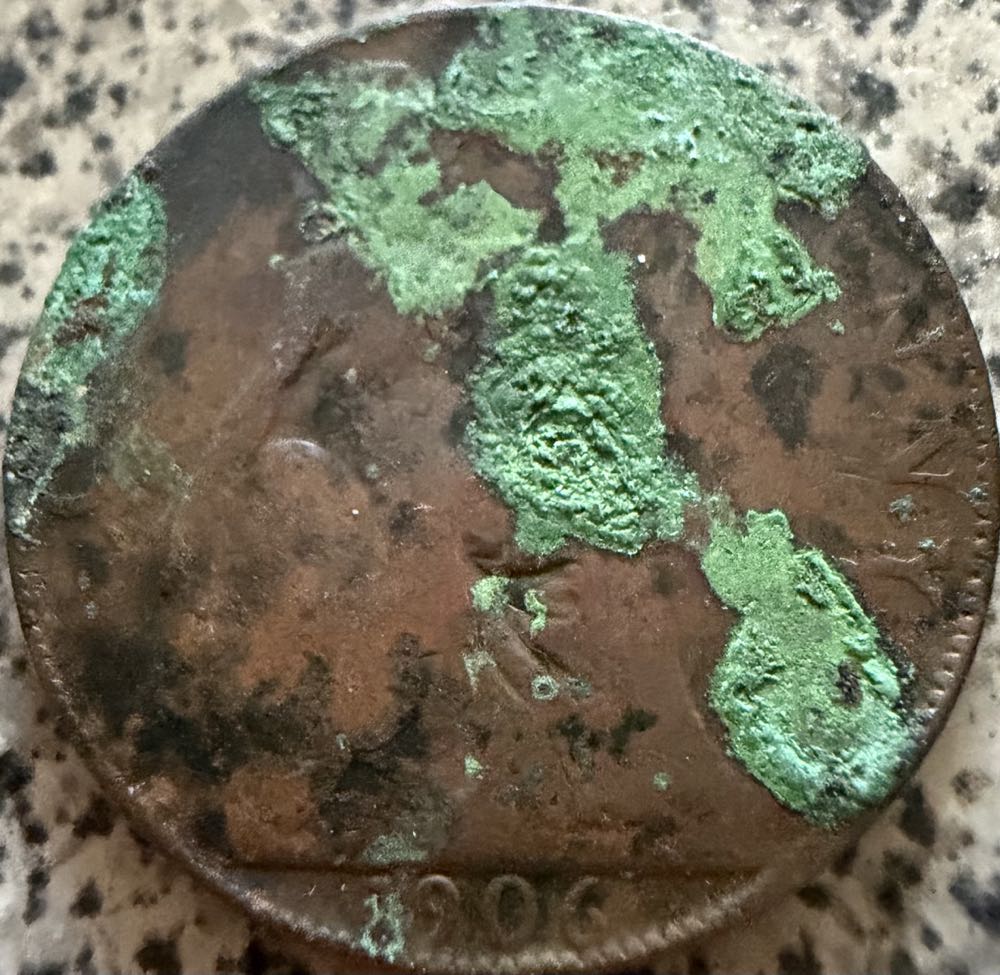 2000 Queen Mother Centenary £1