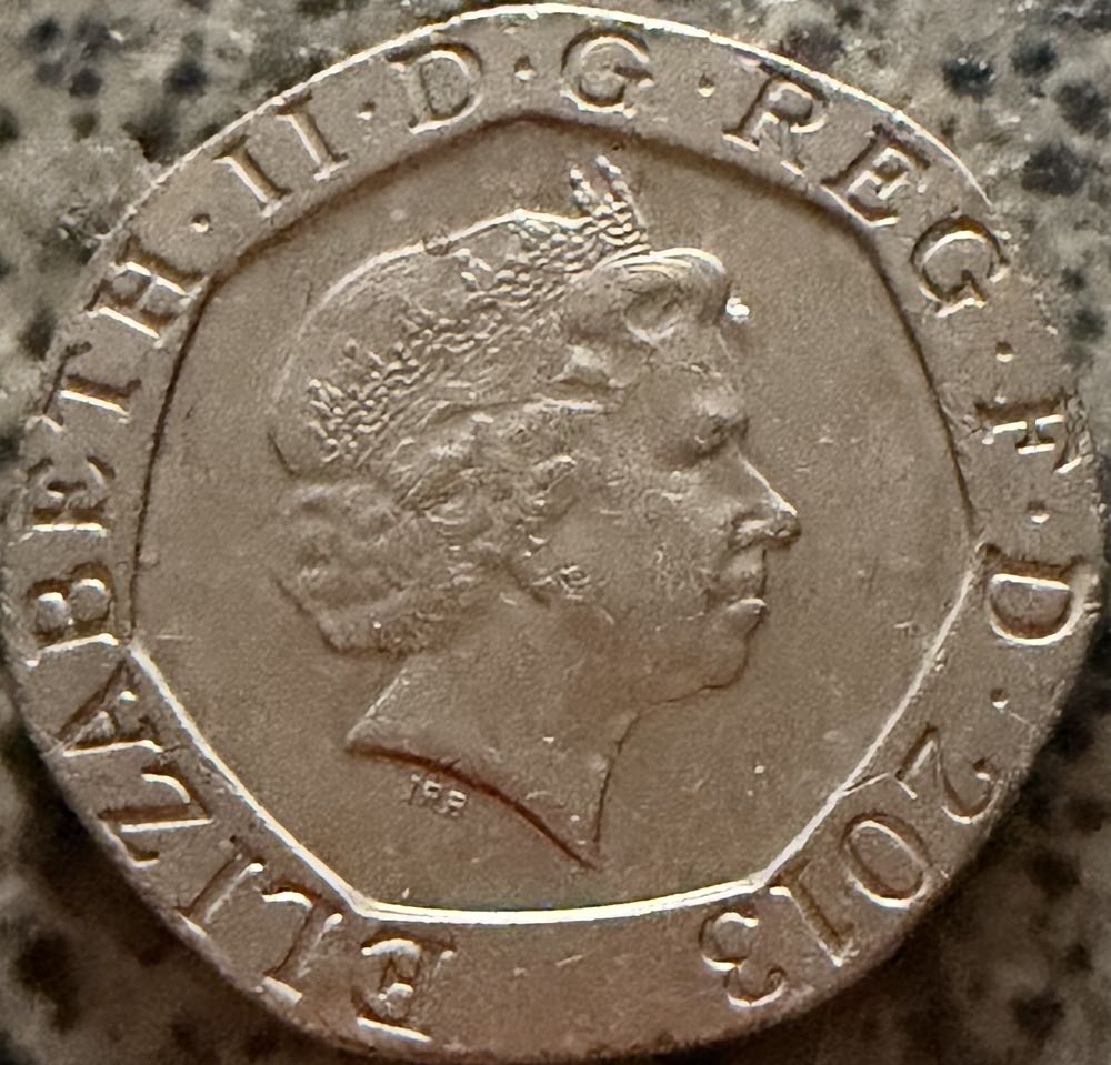 2013 London Underground Train £2