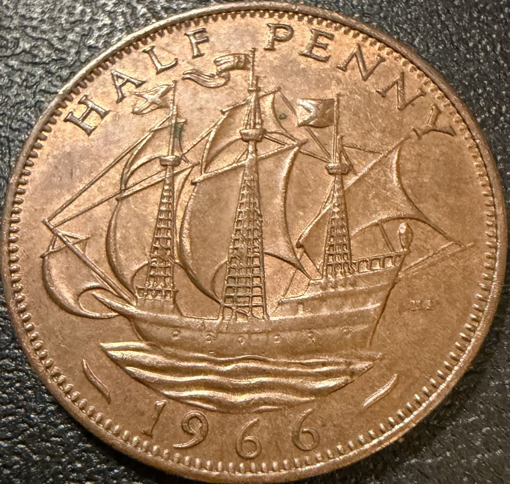 Oliver Cromwell Silver Sixpence Replica Medal