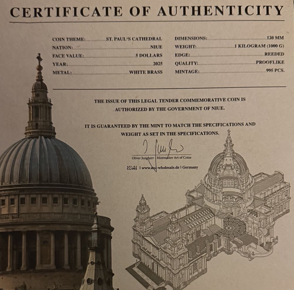 2025 St. Paul’s Cathedral $5  coin collectible - Main Image 3