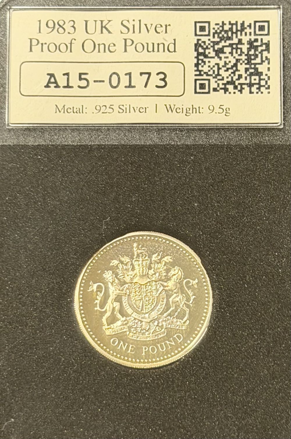 1983 Royal Coat Of Arms Datestamp £1 (2)  coin collectible - Main Image 2