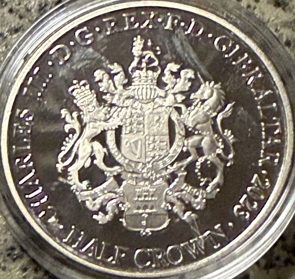 2023 Tutakhamun’s Tomb Half Crown  coin collectible - Main Image 2