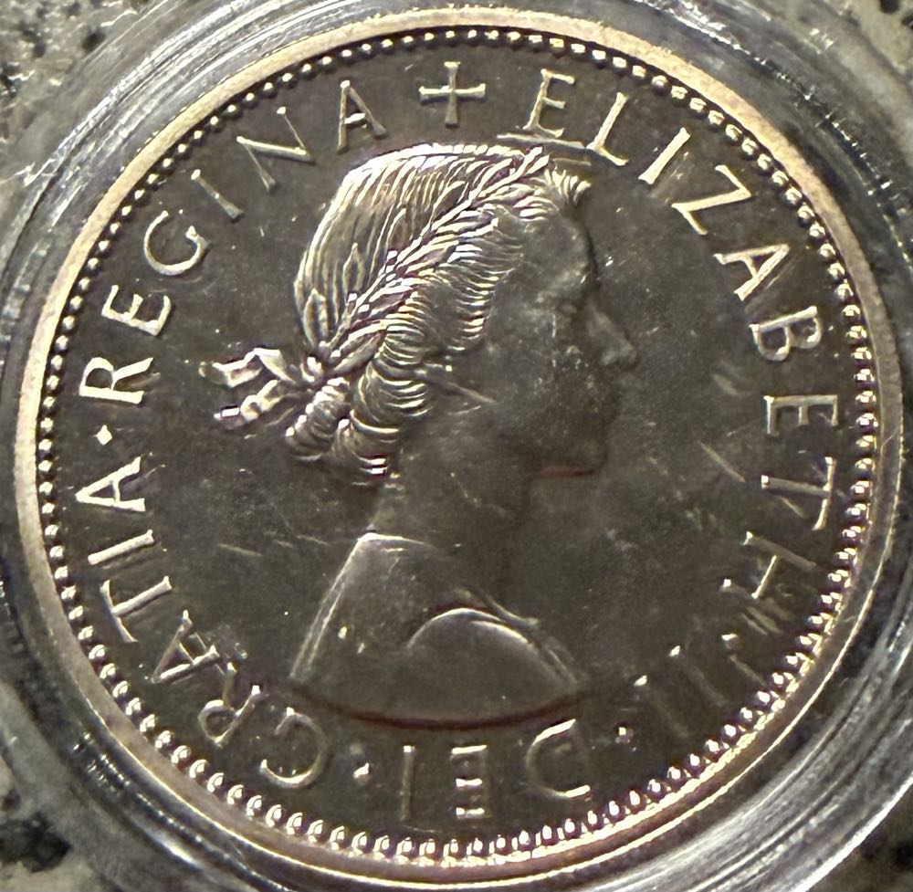 1970 Elizabeth II Two Shillings  coin collectible - Main Image 2