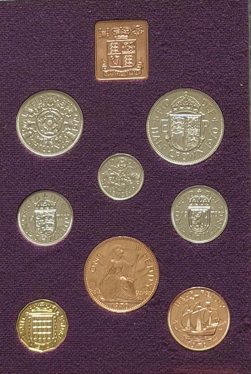 1970 Elizabeth II Two Shillings (2)  coin collectible - Main Image 4