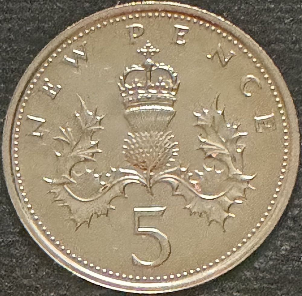 2020 David Bowie £5 (2)