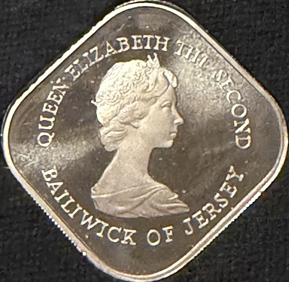 1981 One Pound  coin collectible - Main Image 2