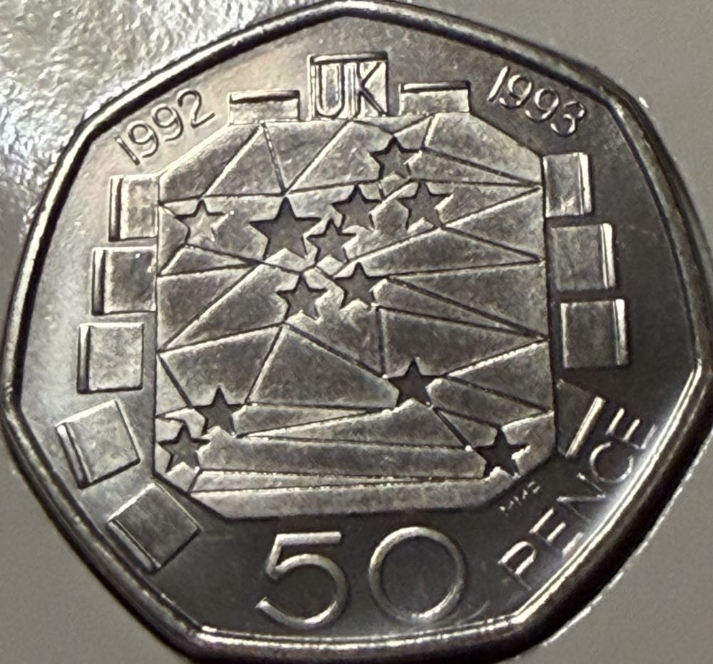 2000 Tudor Rose 20p (2)