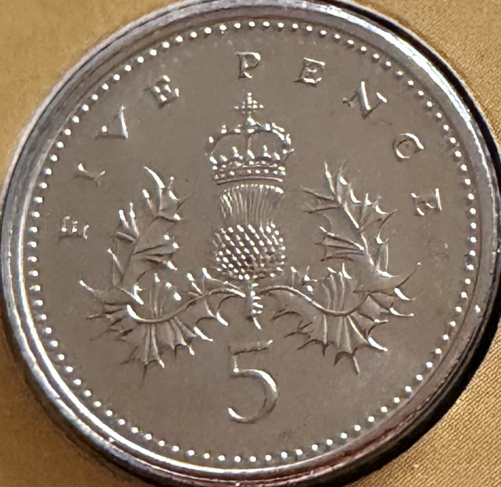 1987 English Oak £1 (2)