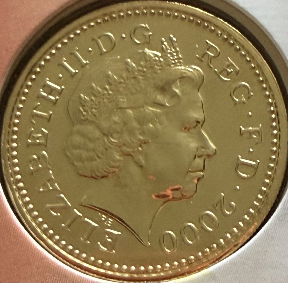 2000 Welsh Dragon £1 (2)  coin collectible - Main Image 2