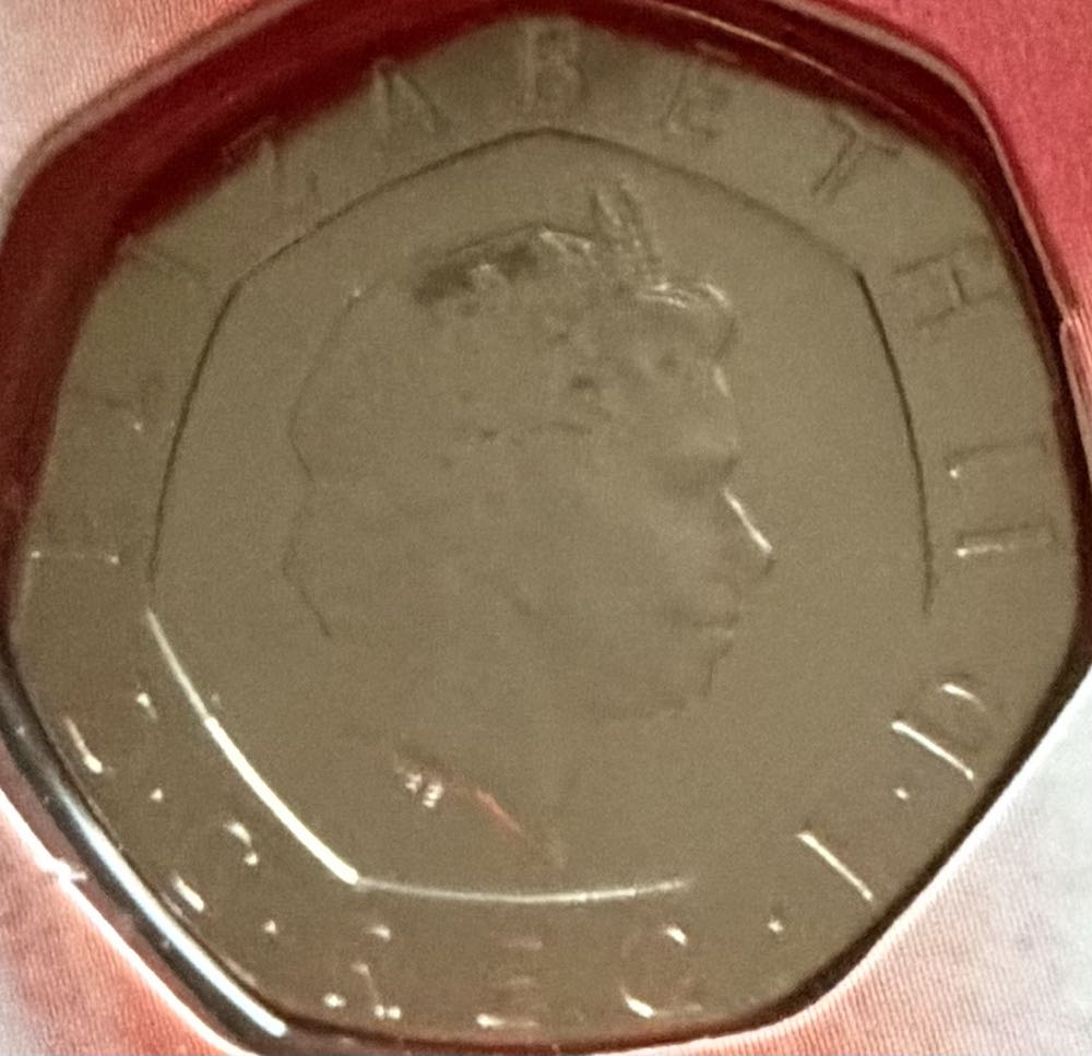 2001 Tudor Rose 20p (2)  coin collectible - Main Image 2