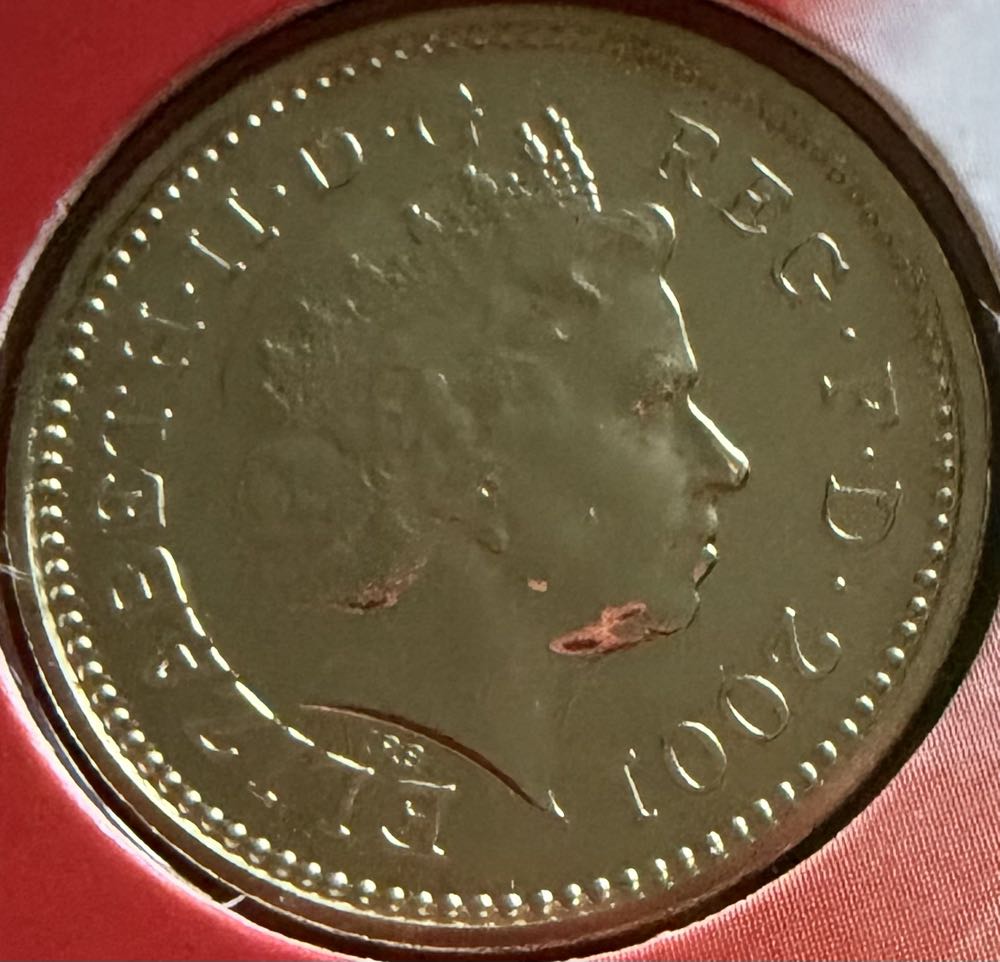 2001 Irish Celtic Cross £1 (2)  coin collectible - Main Image 2