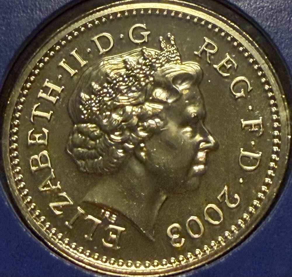 2003 Royal Coat Of Arms £1 (2)  coin collectible - Main Image 2