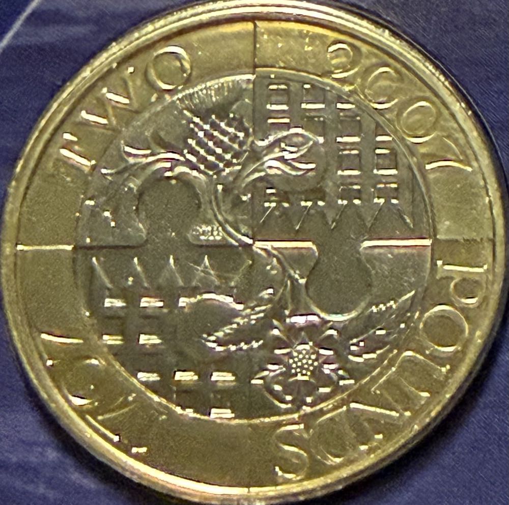 2010 Shield 50p