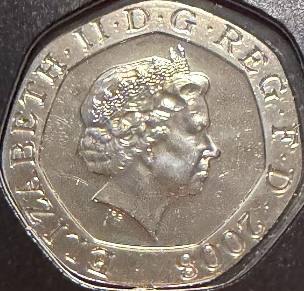 2008 Shield 20p (2)  coin collectible - Main Image 2