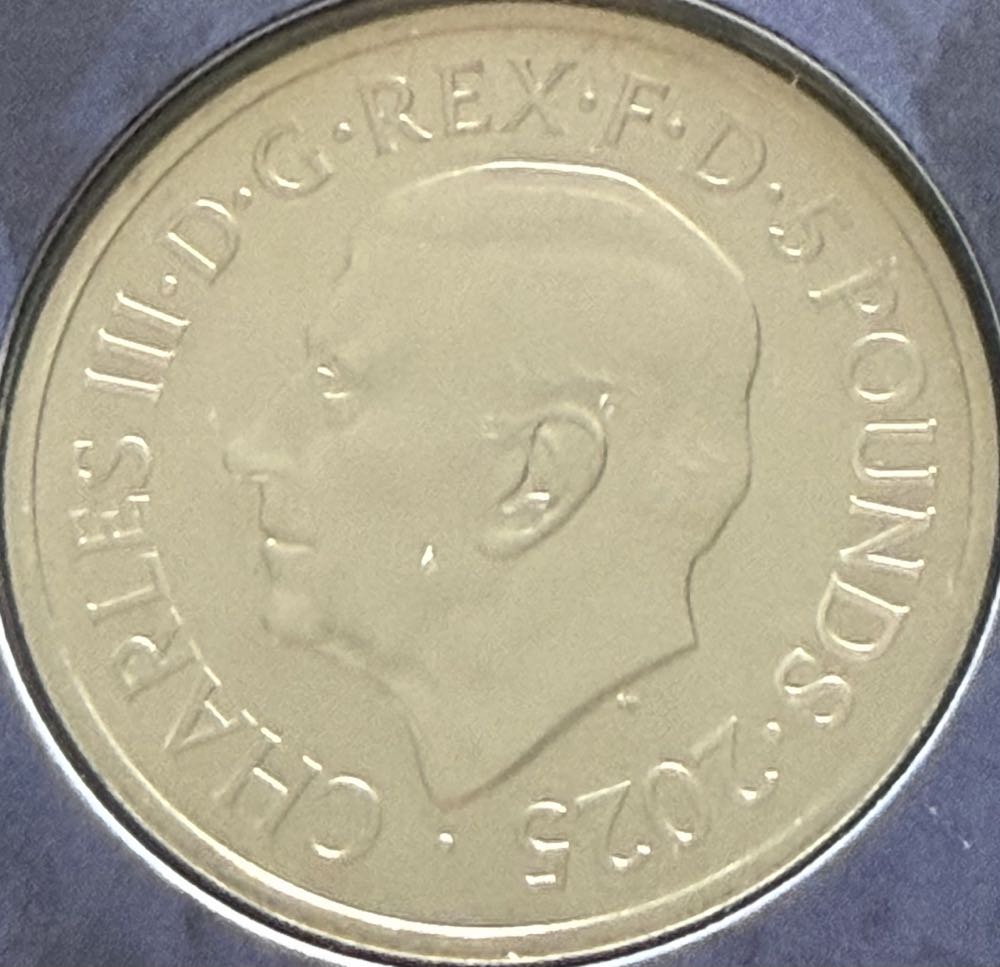 2025 The Queen’s Panther £5  coin collectible - Main Image 2