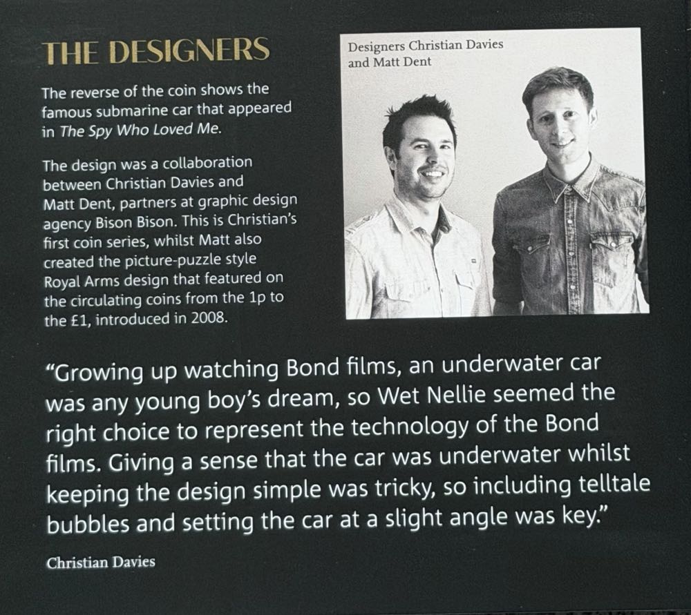 2020 Pay Attention 007 £5  coin collectible - Main Image 4