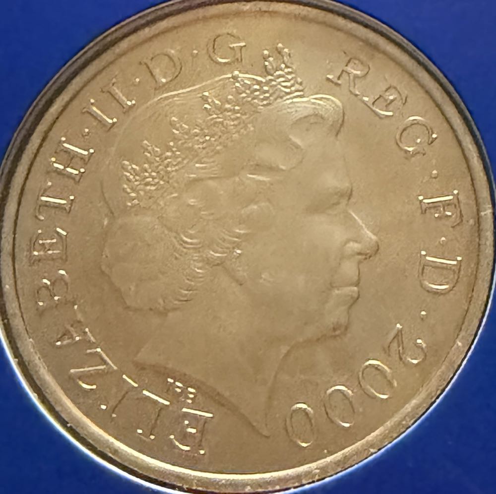 2000 Millennium £5  coin collectible - Main Image 2