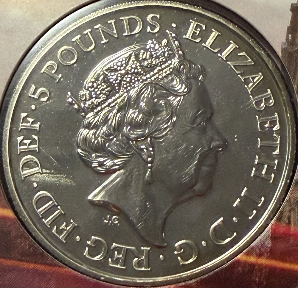 2018 The Lion Of England £5  coin collectible - Main Image 2