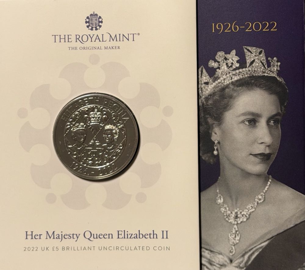 2022 Queen Elizabeth II Memorial £5 (2)  coin collectible - Main Image 3