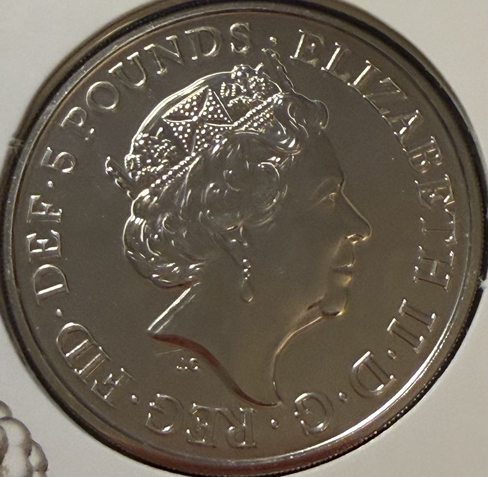 2018 The Red Dragon Of Wales £5  coin collectible - Main Image 2