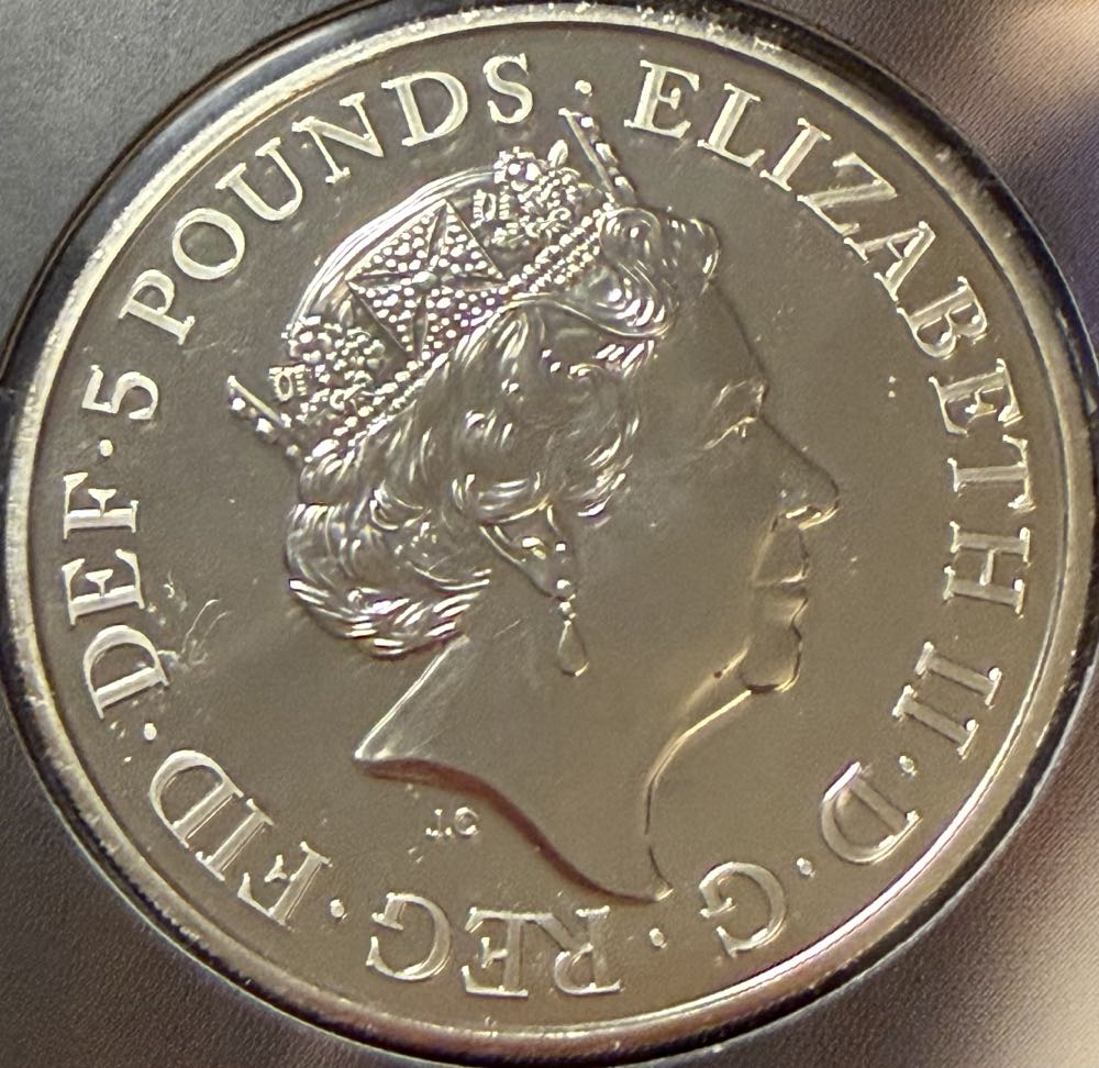 2018 The Black Bull Of Clarence £5  coin collectible - Main Image 2