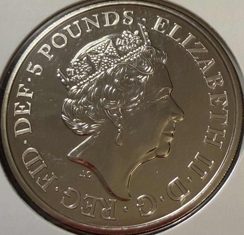 2019 The Falcon Of The Plantagenets £5  coin collectible - Main Image 2