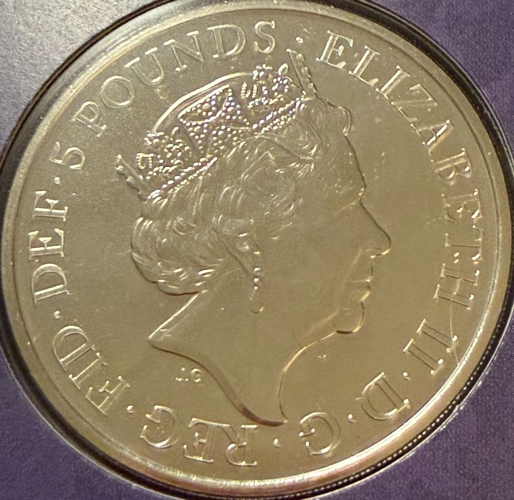 2023 The Yale Of Beaufort £5  coin collectible - Main Image 2