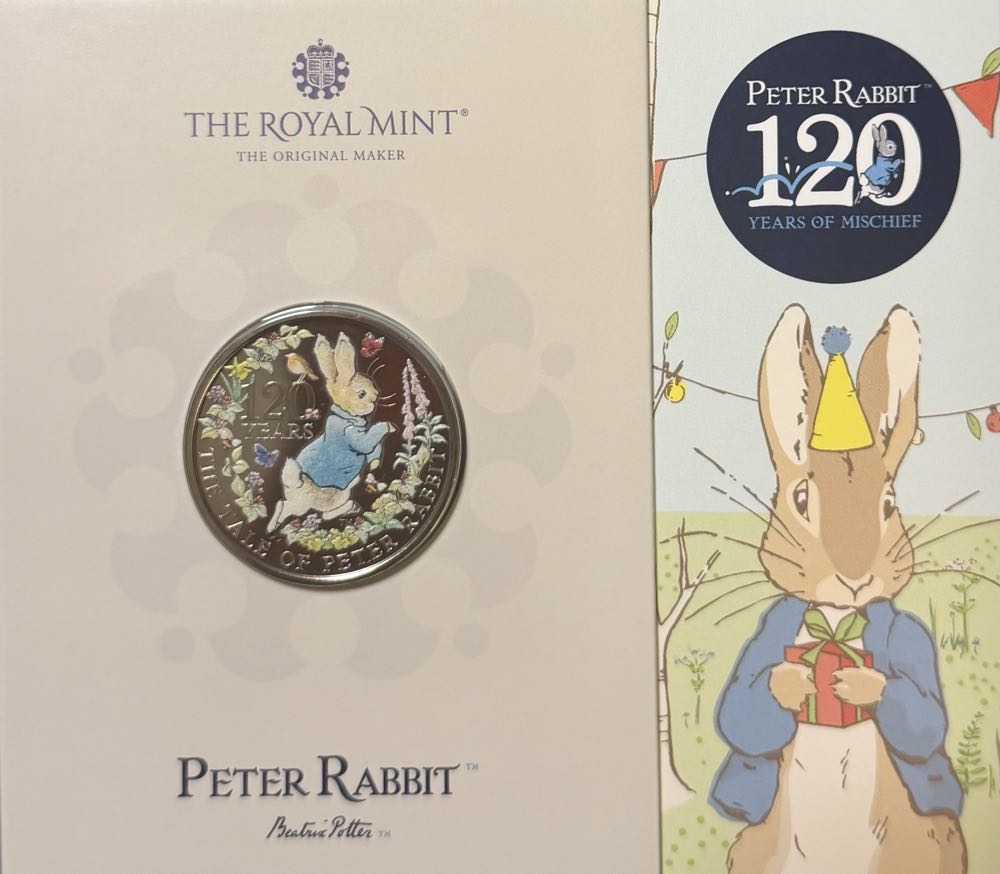 2022 The Tale Of Peter Rabbit £5  coin collectible - Main Image 3