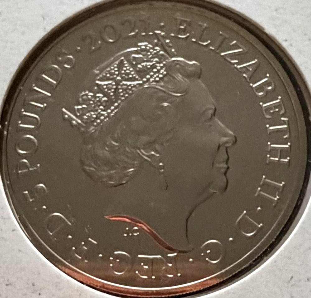 2021 Alice Through The Looking Glass £5  coin collectible - Main Image 2