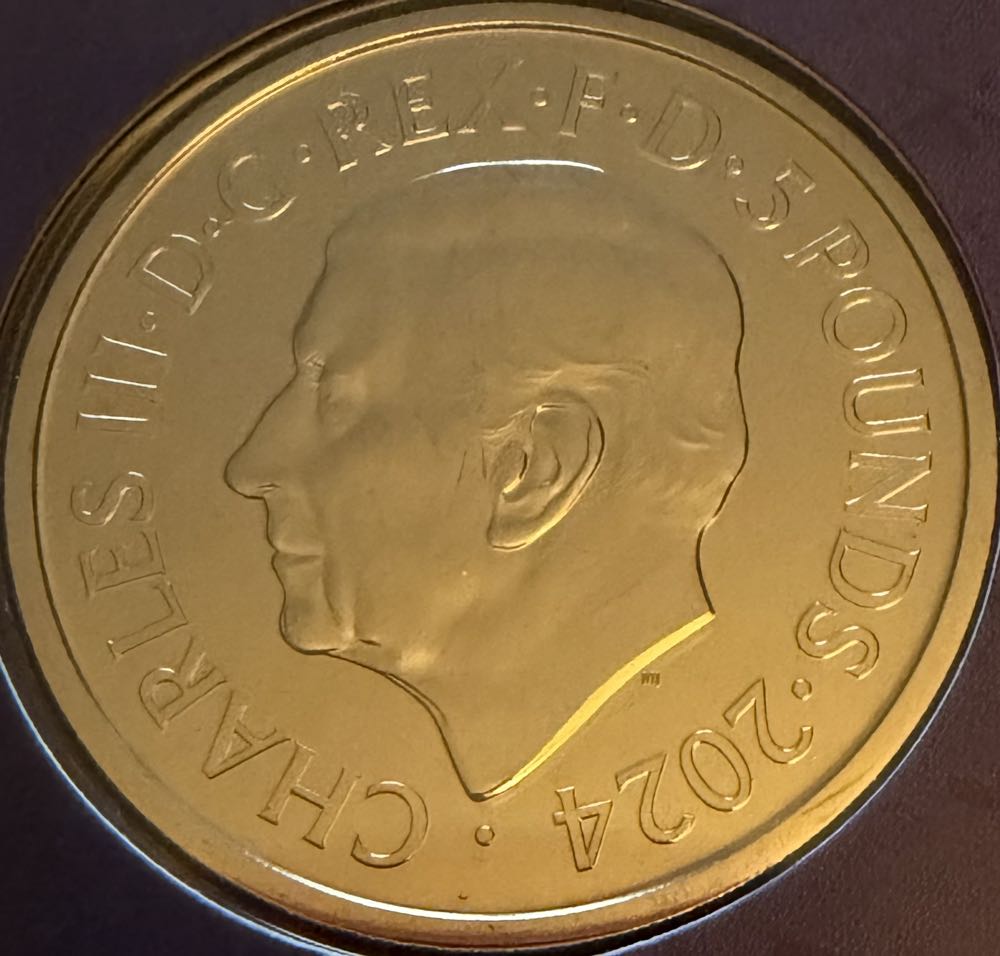 2024 The Tudor Dragon £5  coin collectible - Main Image 2