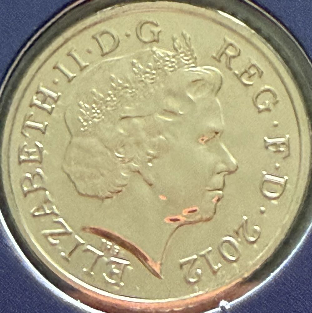 2012 Shield 5p  coin collectible - Main Image 2