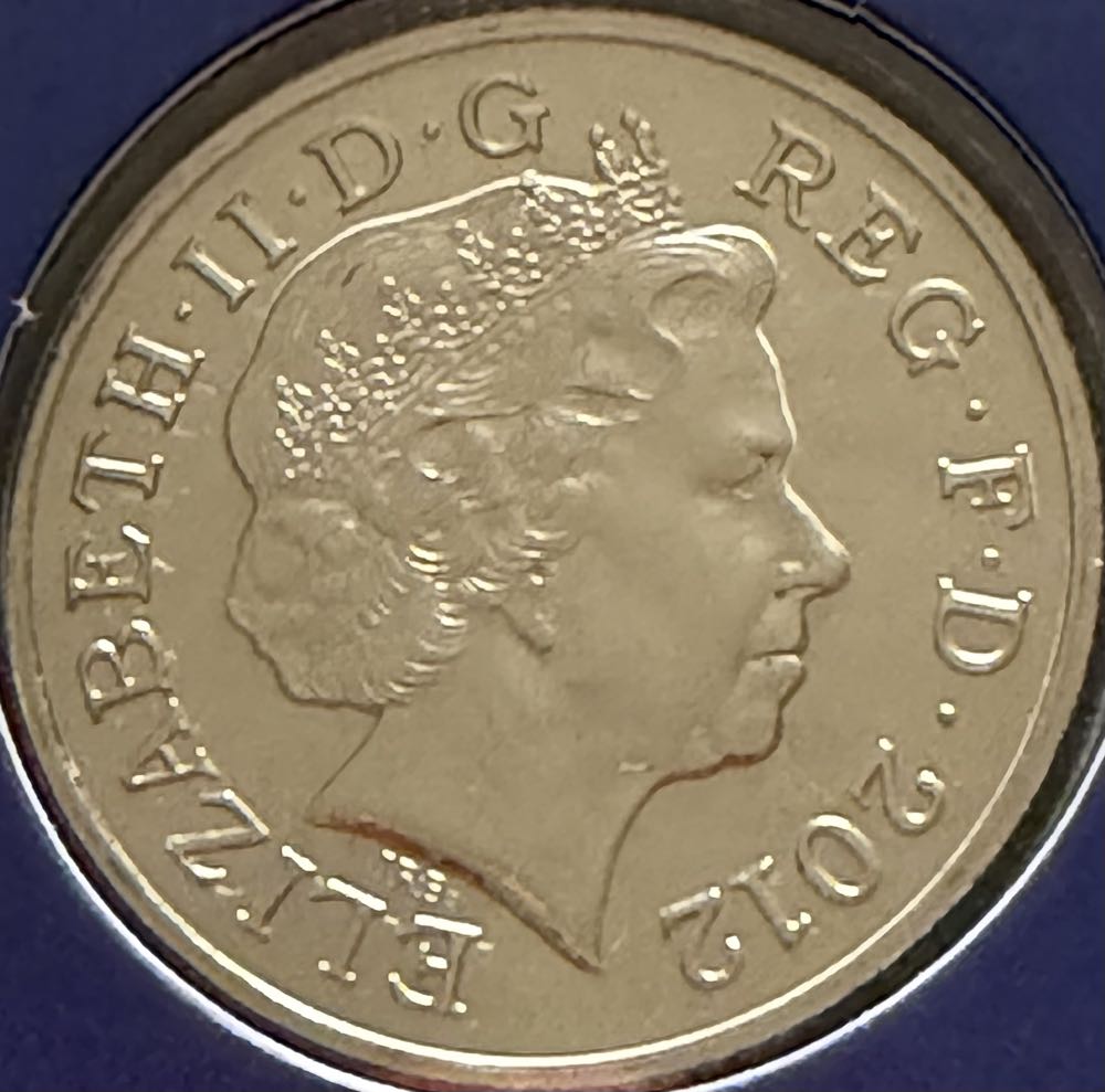 2012 Shield 10p  coin collectible - Main Image 2
