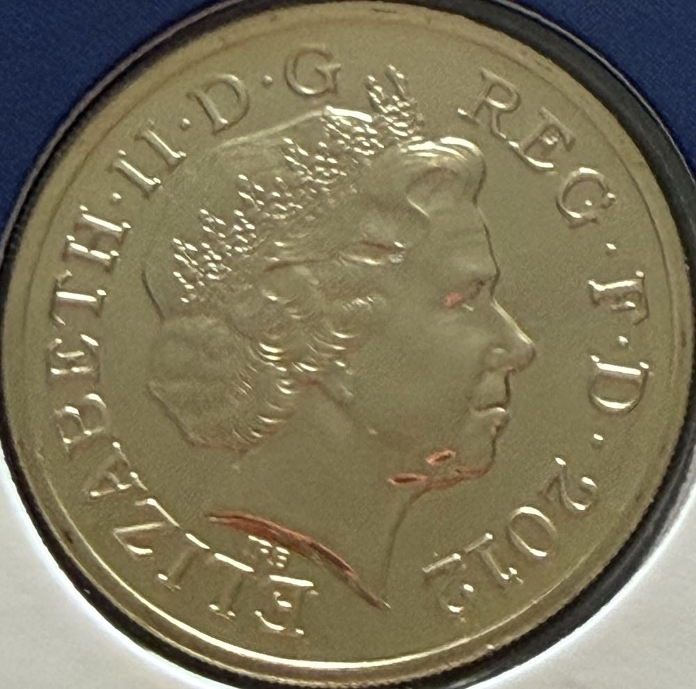 2012 Royal Shield Of Arms £1 (2)  coin collectible - Main Image 2