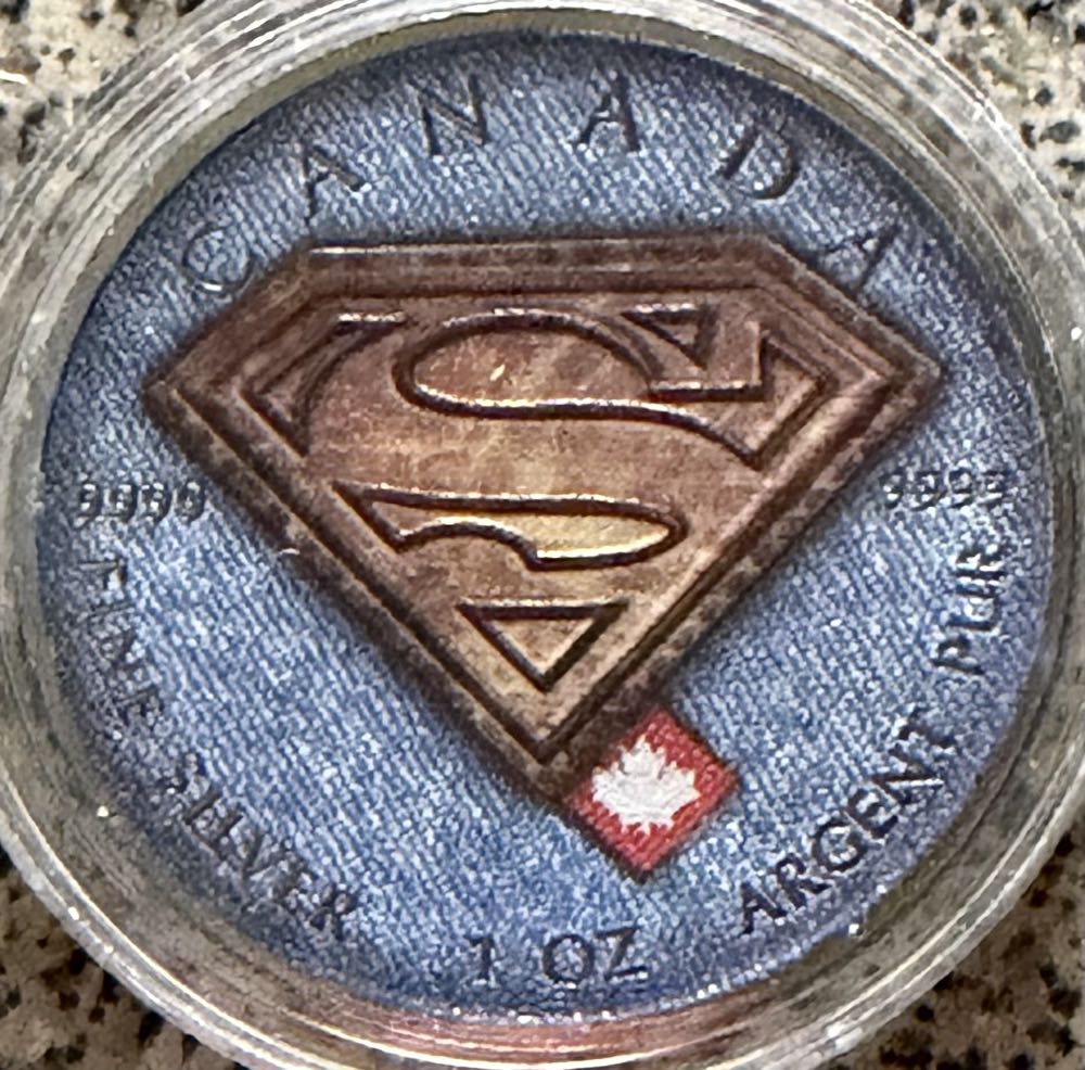 2024 Wildlife Crossbill 10p