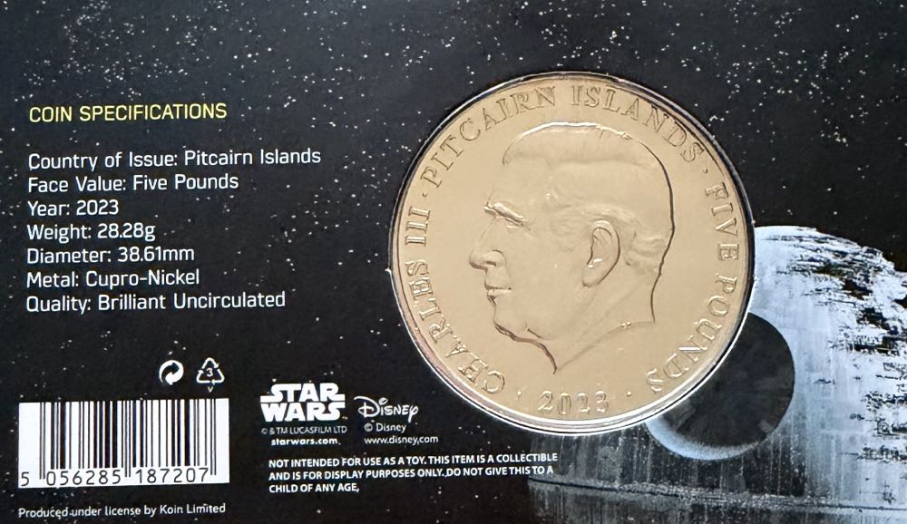 2023 Darth Vader £5  coin collectible - Main Image 4