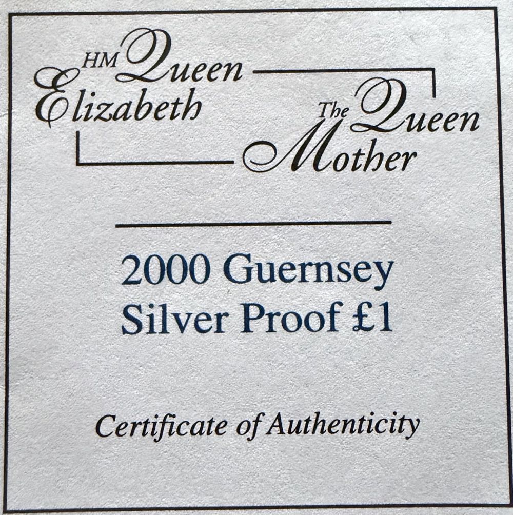 2000 Queen Mother Centenary £1  coin collectible - Main Image 3