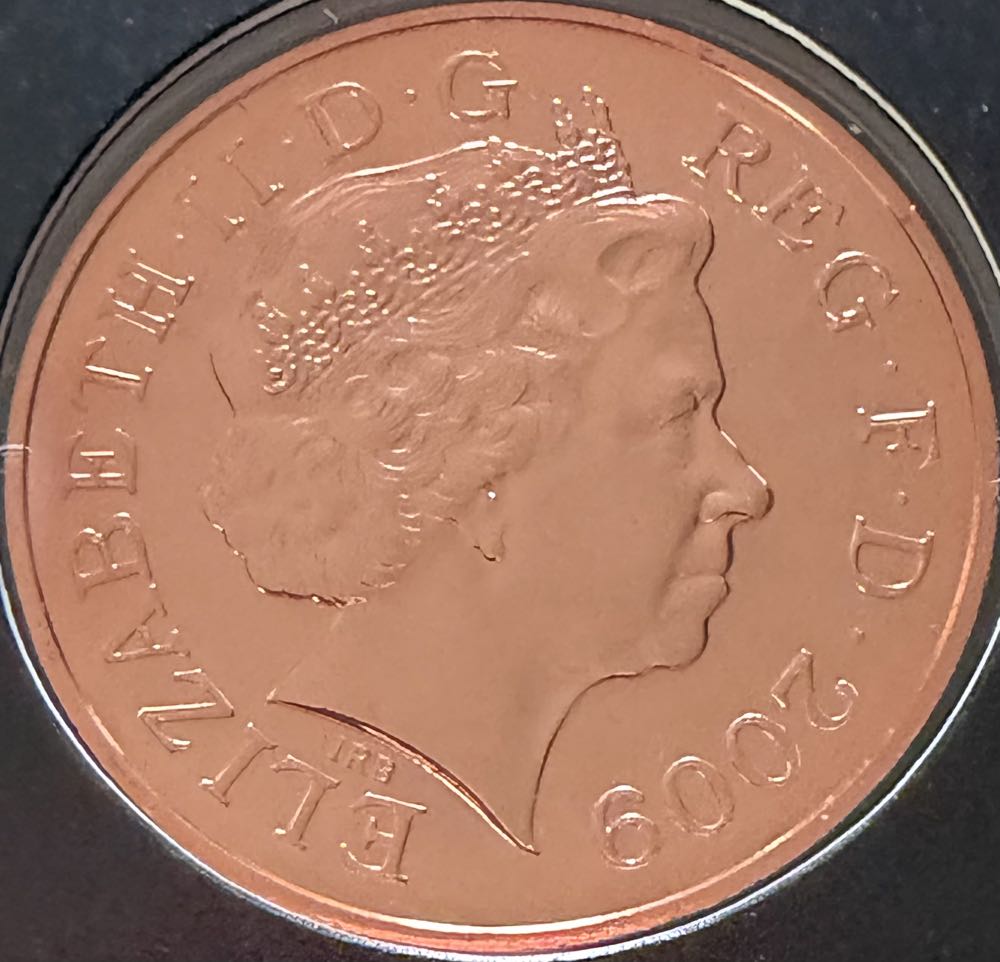 2009 Shield 2p  coin collectible - Main Image 2